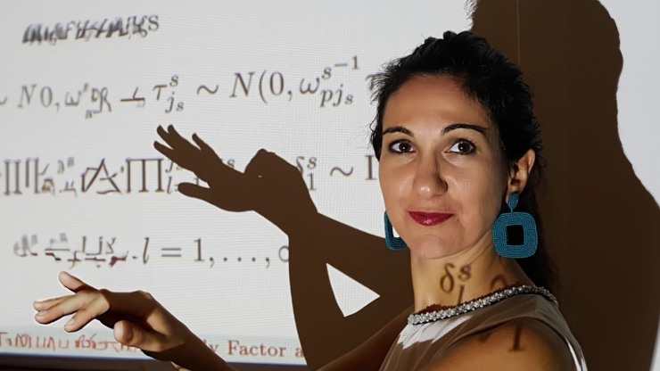 Roberta DeVito receives award | Biostatistics | School of Public